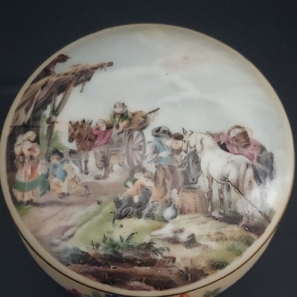 Vintage Porcelain Village Scene Decorative Trinket/Powder Box